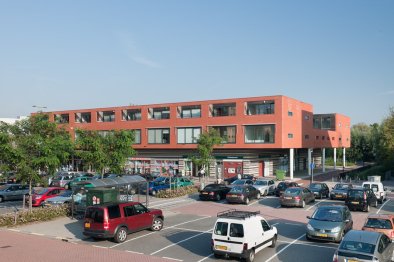 apartments for rent on Mia Van Ijperenplein 22