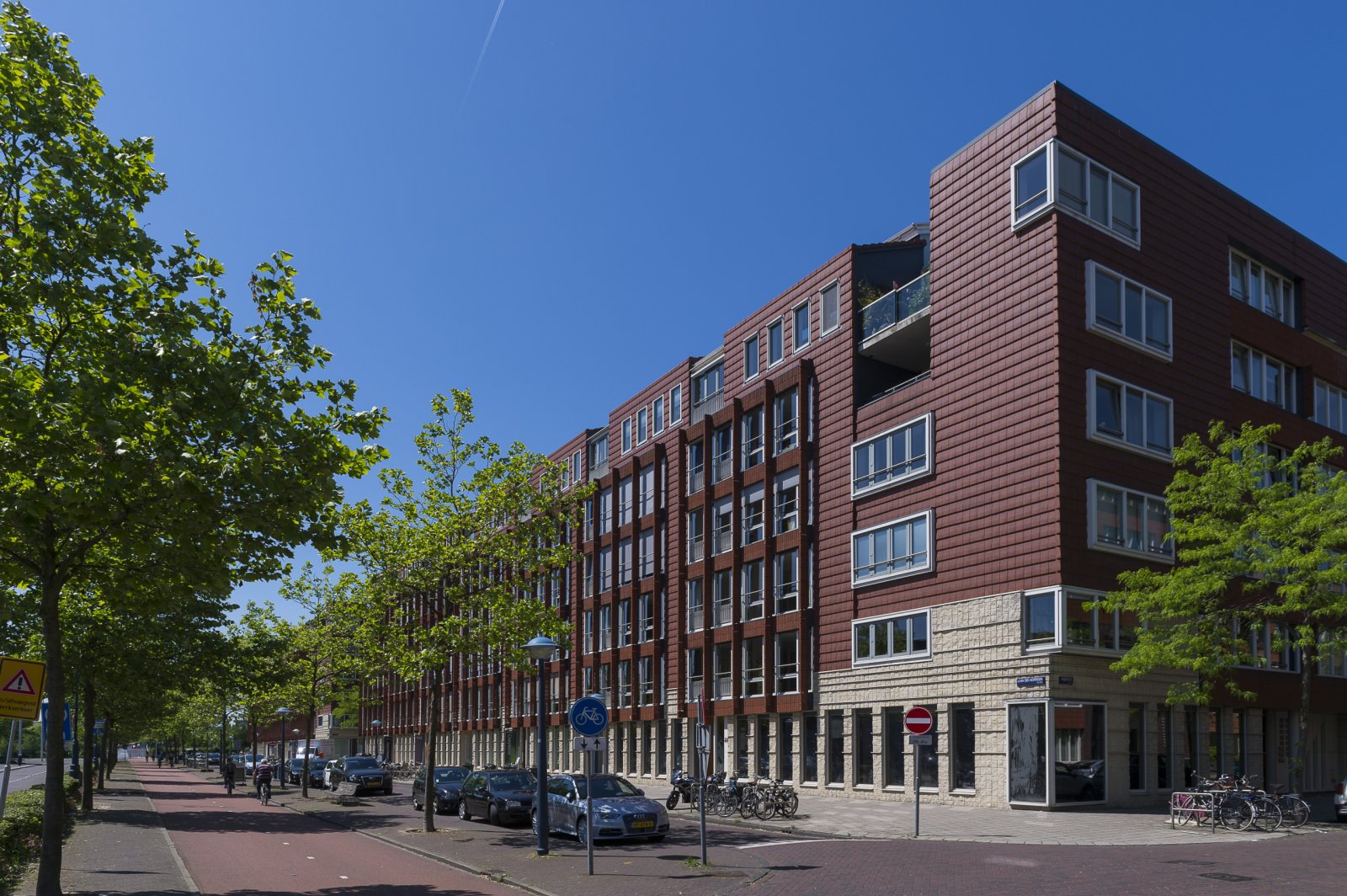Foto van het complex, Parkeerplaats Winnaar 220, Amsterdam