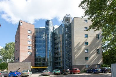 free-sector-houses for rent on Appartement Adriaan Roland Holstlaan 57