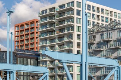 studios te huur op Soerapatistraat 7