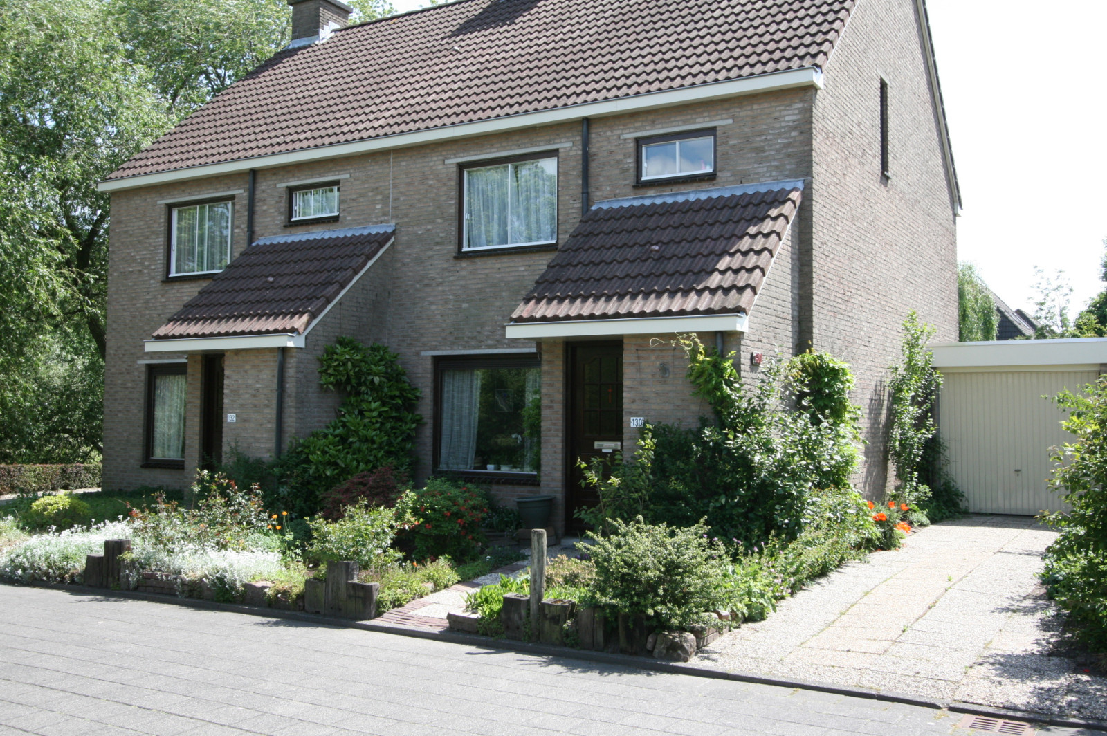 Bekijk foto 1/3 van house in Heerenveen