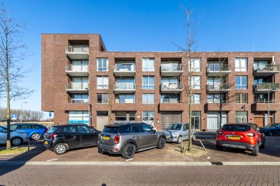 free-sector-houses for rent on Appartement Van der Duijn van Maasdamweg 144