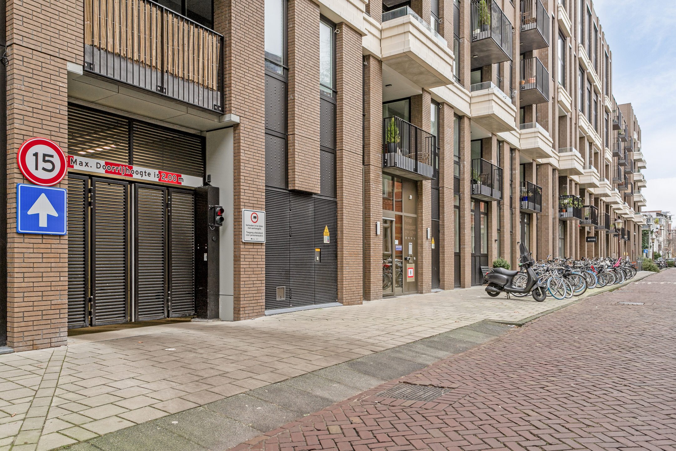 Mieszkanie — Amsterdam