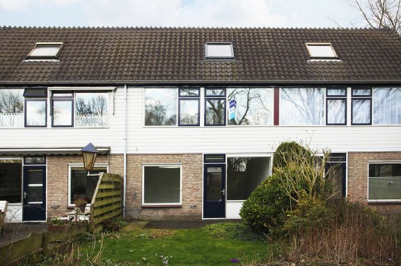 Eengezinswoning Plutohof 16