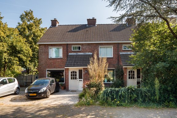 Eengezinswoning Poolsterlaan 16