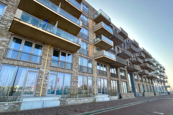 Appartement Mary van der Sluisstraat 194