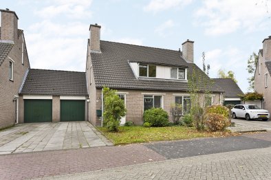 appartementen te huur op Eengezinswoning Asberg 9