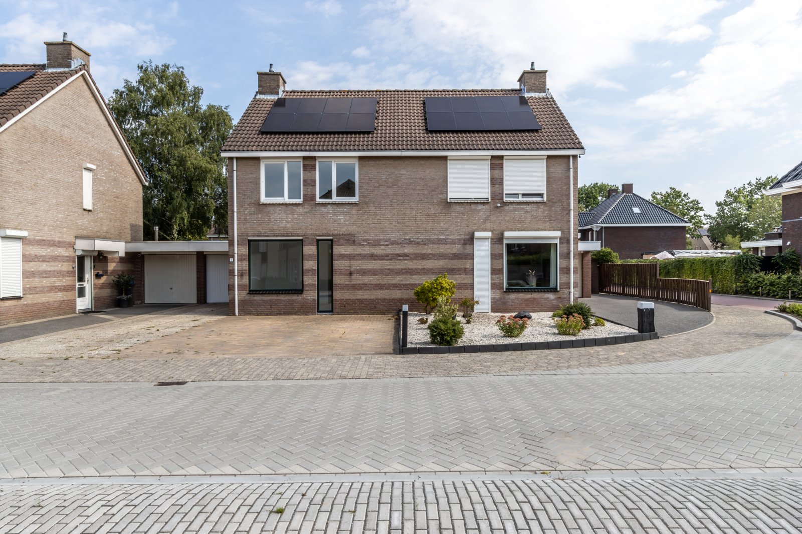 Foto 1 van 6, Lavendelheide 4, HELMOND