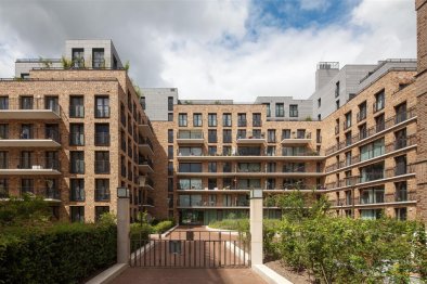 homes for rent on Appartement Spadinalaan 176