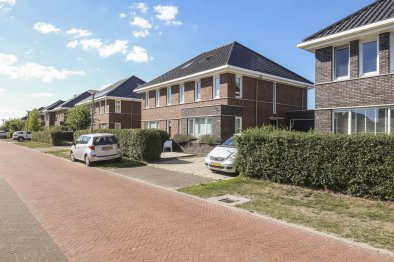 homes for rent on Eengezinswoning De Waterjuffer 13