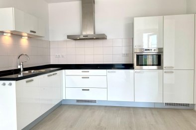 studios te huur op Appartement Schipholweg 108